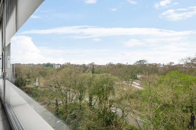 Exclusief appartement met panoramisch uitzicht over het Stadpark 2