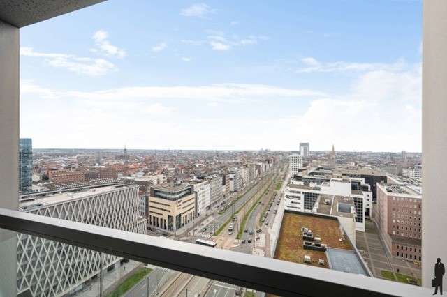 Zonnig tweeslaapkamer appartement met zuidzicht over Antwerpse binnenstad 3