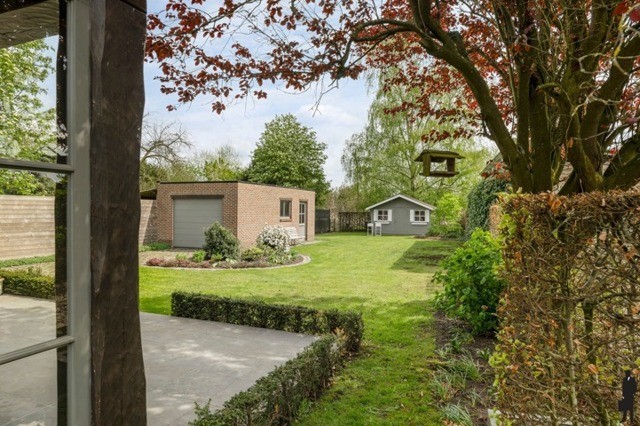 Instapklare woning met 3 slk en mooie tuin op een rustige ligging te Nijlen (Bevel).  3