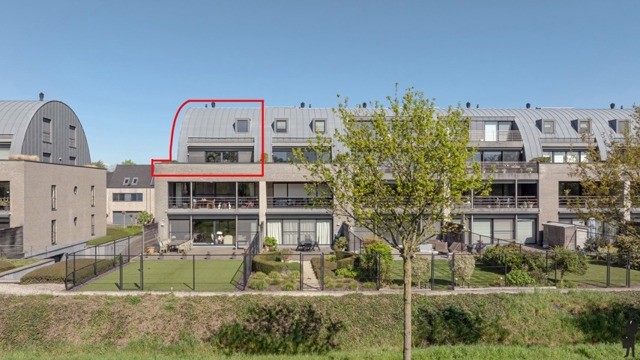 Uitzonderlijk duplex-appartement (ca. 168 m²) te Sint-Job-in-'t-Goor met 3 slpk en 2 bdk, direct aan het kanaal Schoten-Turnhout! 33
