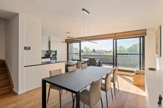 Uitzonderlijk duplex-appartement (ca. 168 m²) te Sint-Job-in-'t-Goor met 3 slpk en 2 bdk, direct aan het kanaal Schoten-Turnhout! 20
